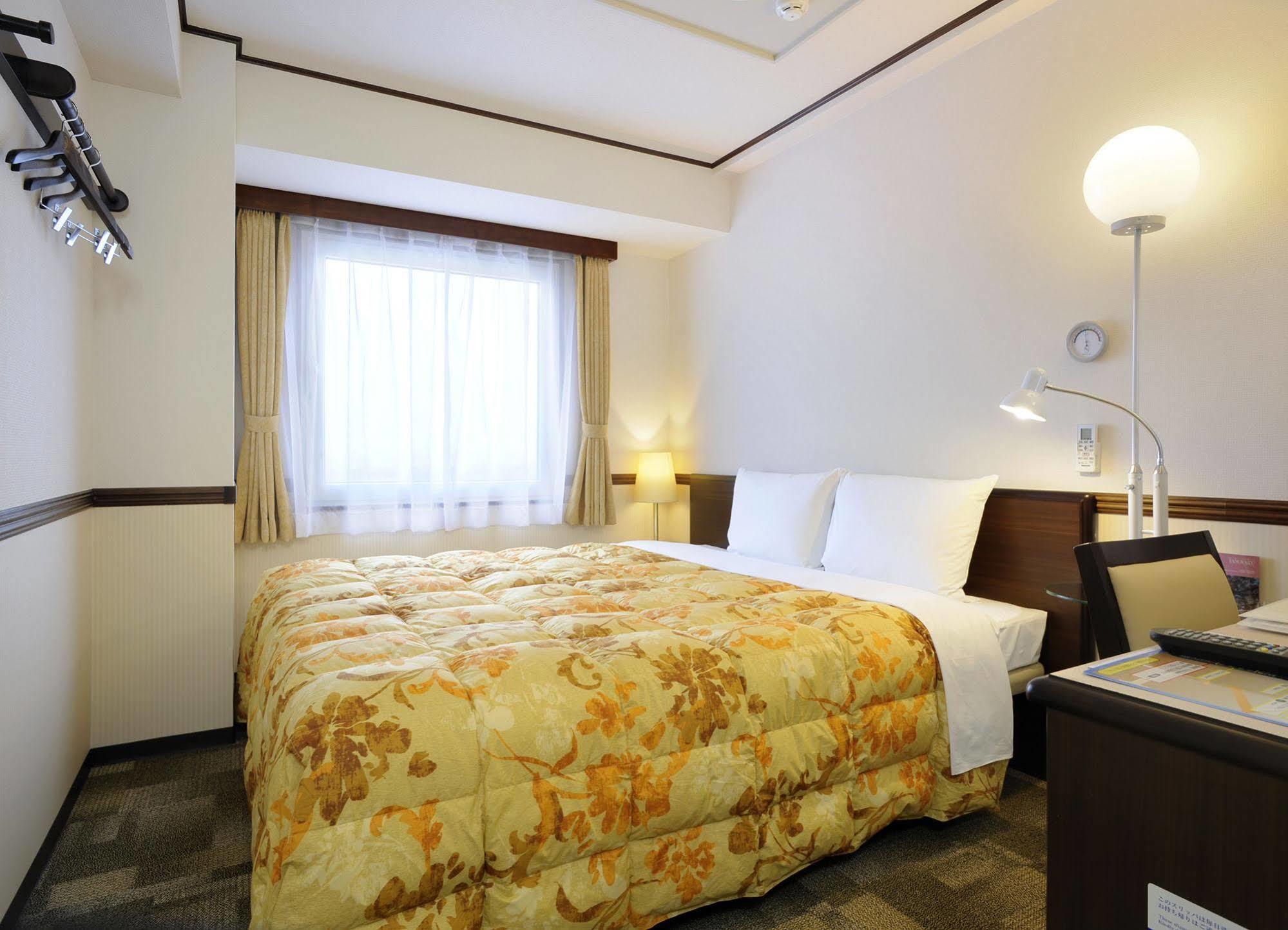 Toyoko Inn Hachinohe Ekimae Exterior foto